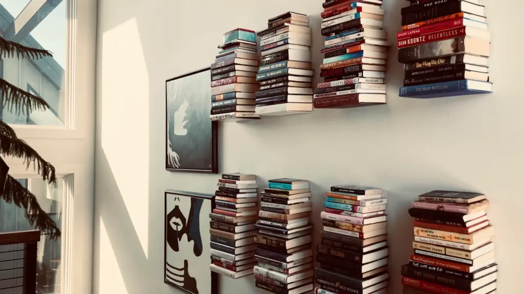 Como Instalar sua Prateleira de Livros